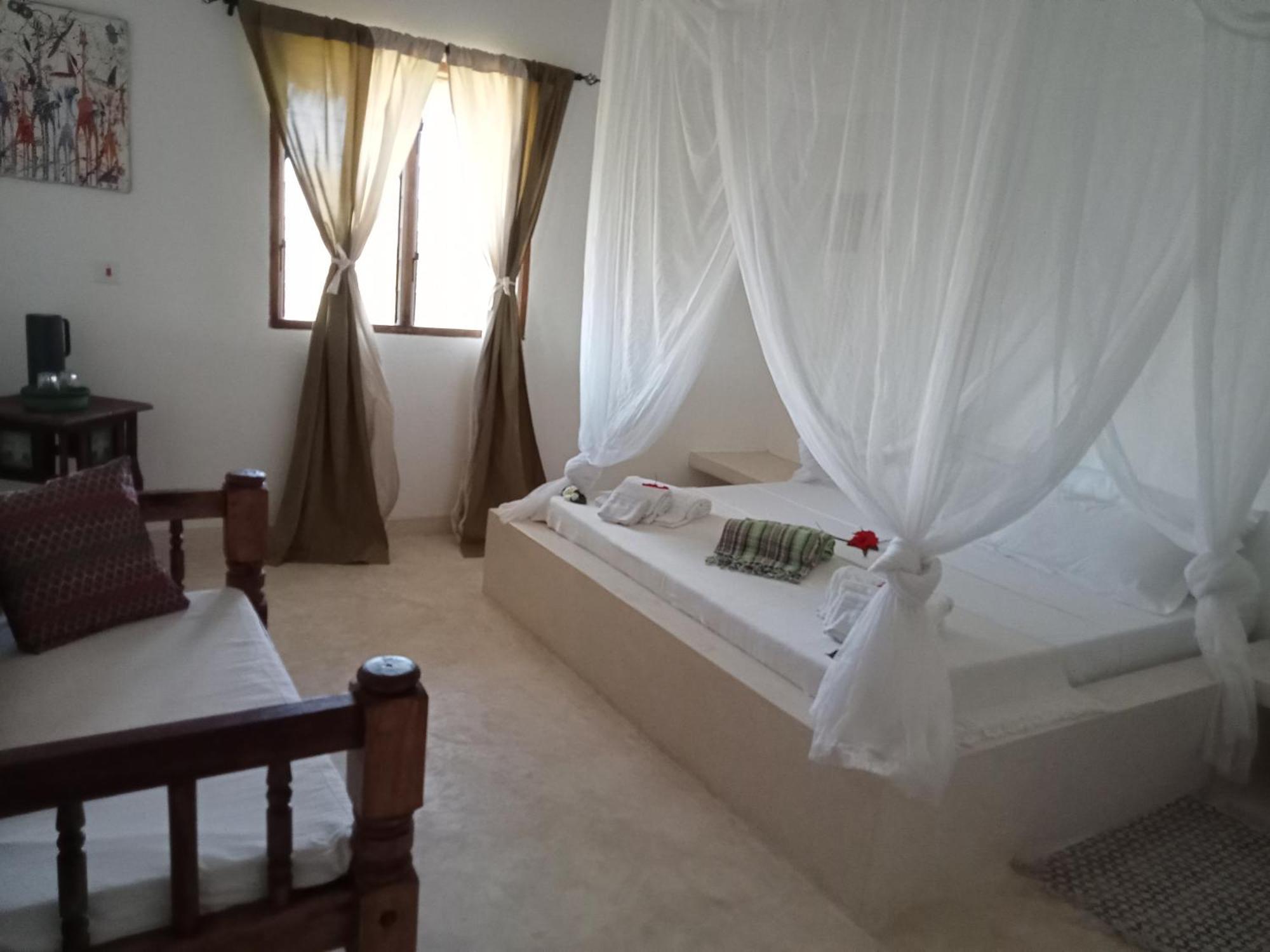 Bed and Breakfast Shira House Watamu Exterior foto