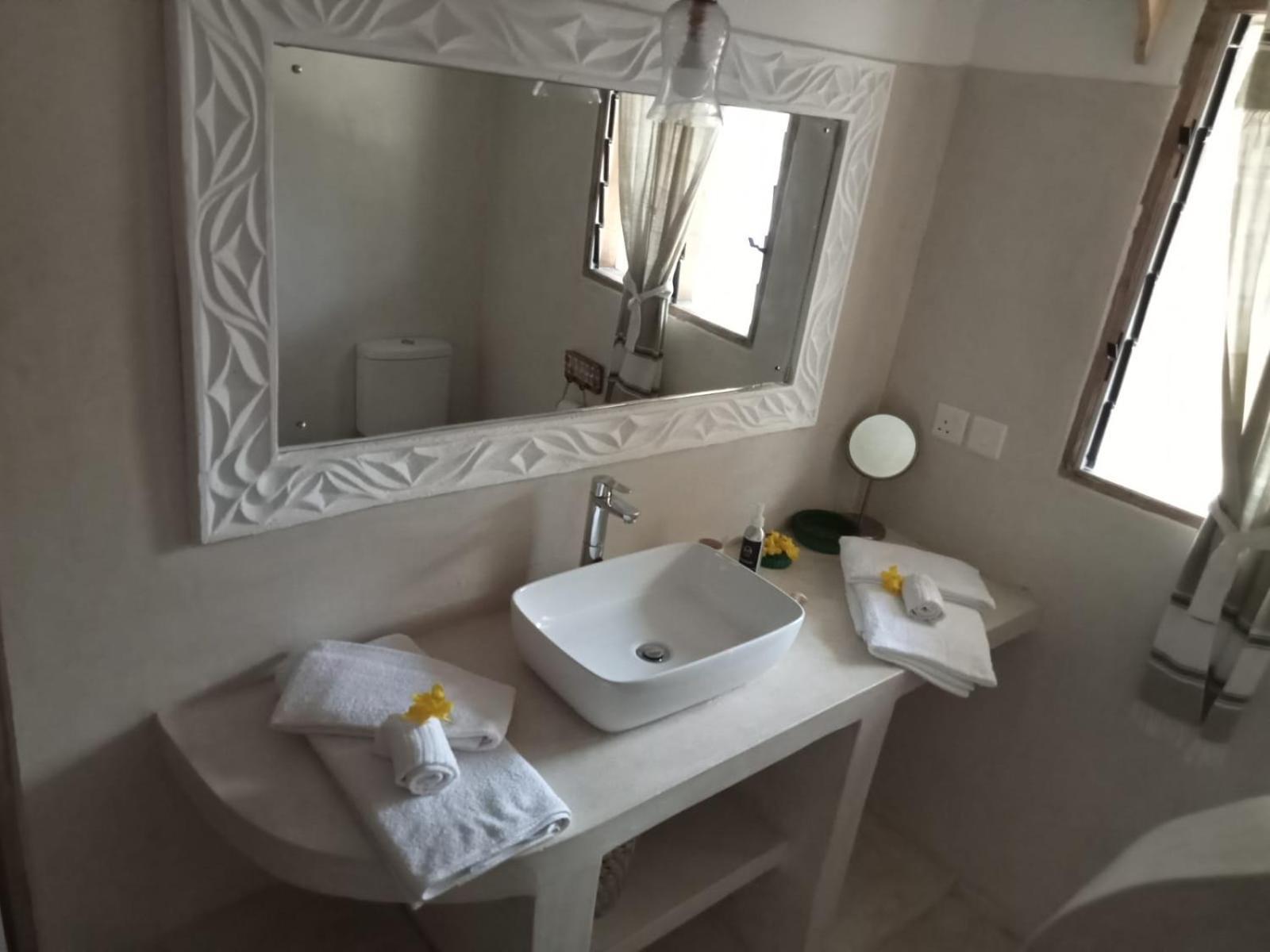 Bed and Breakfast Shira House Watamu Exterior foto